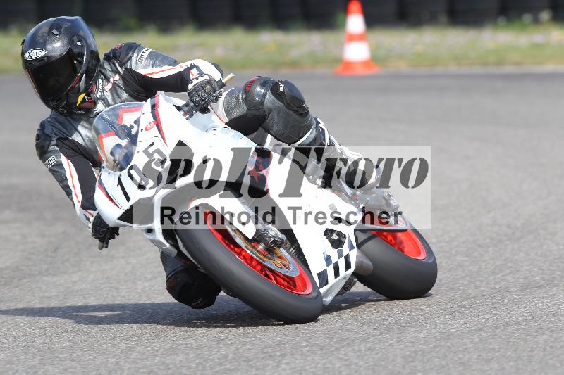 /Archiv-2025/05 14.04.2025 Plüss Moto Sport ADR/Freies Fahren/105